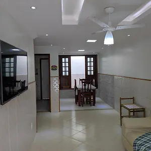 https://casa-em-cabo-frio-pero.cabofriohotels.org